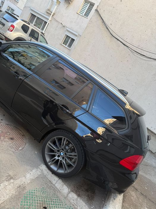 Vand sau schimb jante bmw r18 cu jante r17