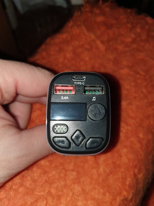 Vand Transmițător FM Mp3 Player nou