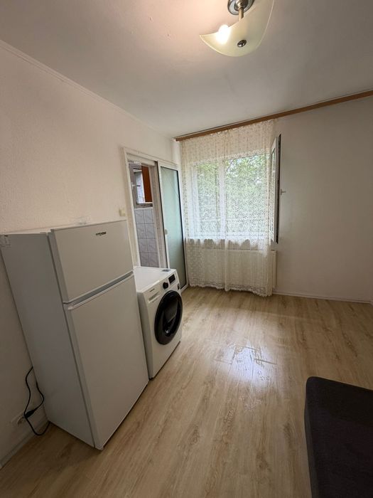 Garsoniera cf 2 de inchiriat
