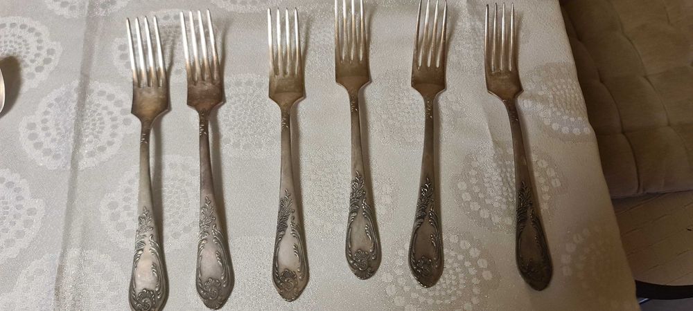 Set tacamuri placate cu argint