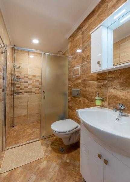 Дава се под наем Двустаен апартамент в Бургас, Лазур - 65 кв.м за 459 € - Снимка #8