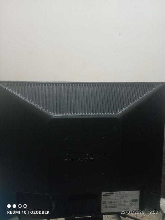 Kompyuter monitor Samsung