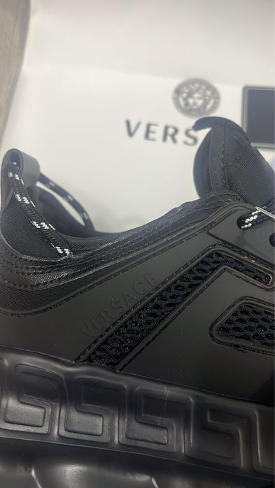 Versace Chain Reaction