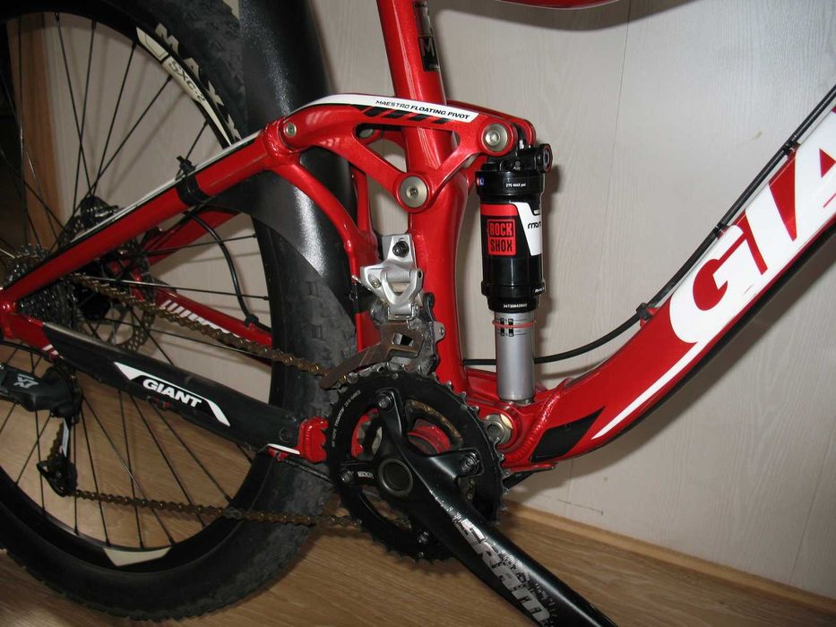 Двухподвес Giant trance  (sram  rockshox)