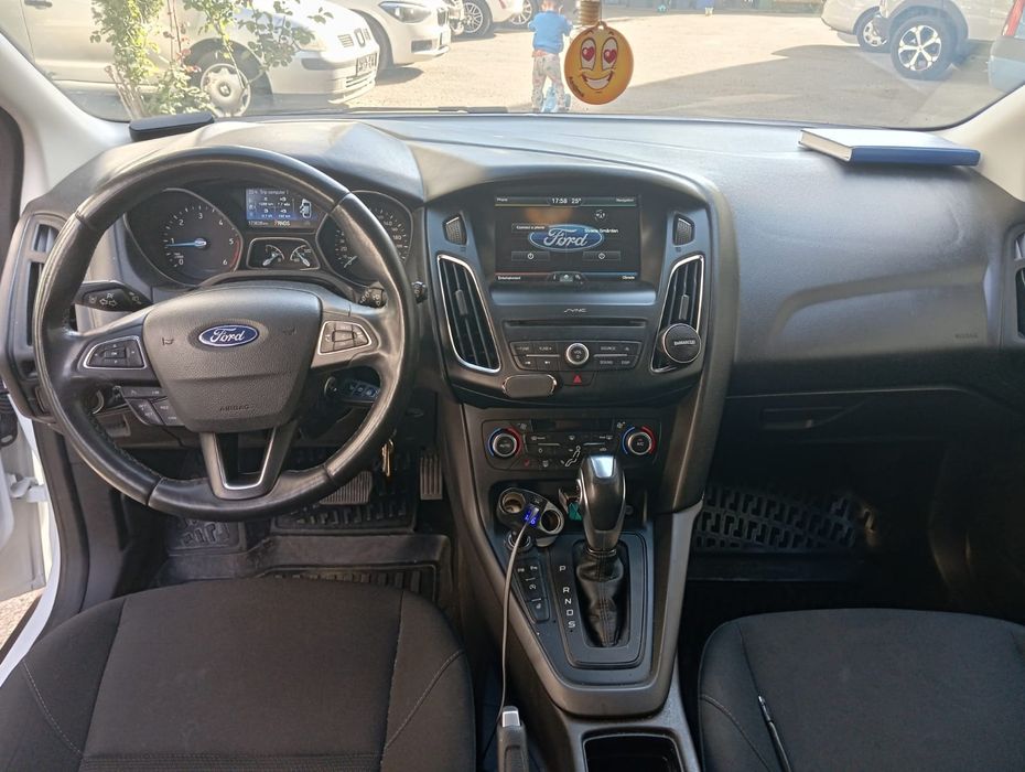 Proprietar vând Ford focus 2016 automat