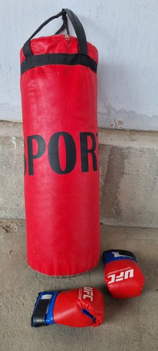 Мешок боксёрский+перчатки,почти янги
