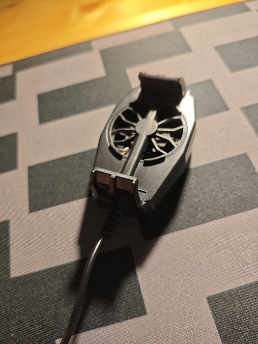 Cooler profesional pentru telefon