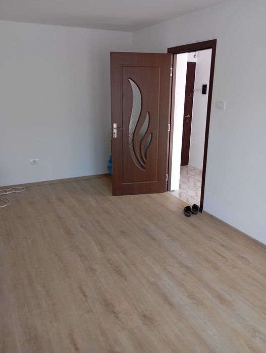 Garsoniera de vânzare