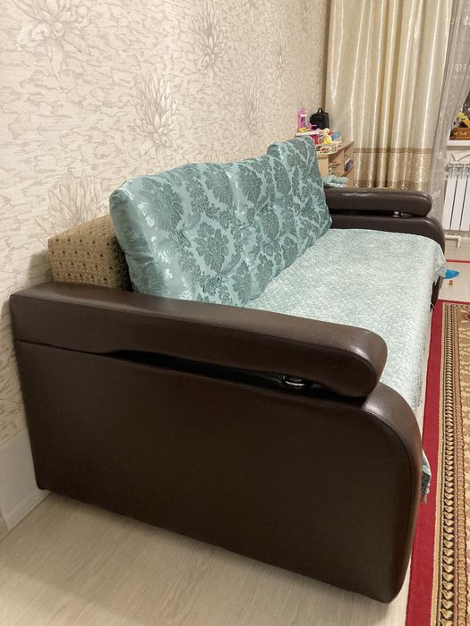 Диван для гостиной