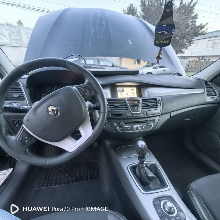 Dezmembrez Renault Laguna 3