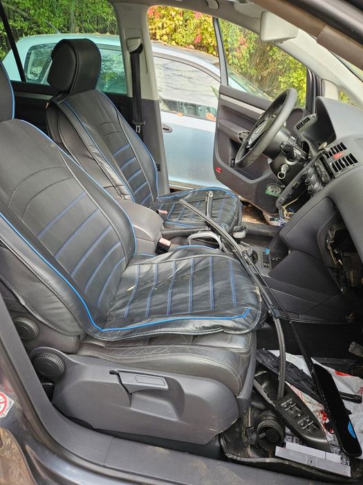 На части VW Tauran Фолксваген тауран 2.0 TDi 2004