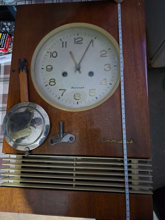 Ceas de perete cu pendul