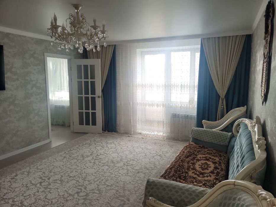 Продам 4 комн квартиру