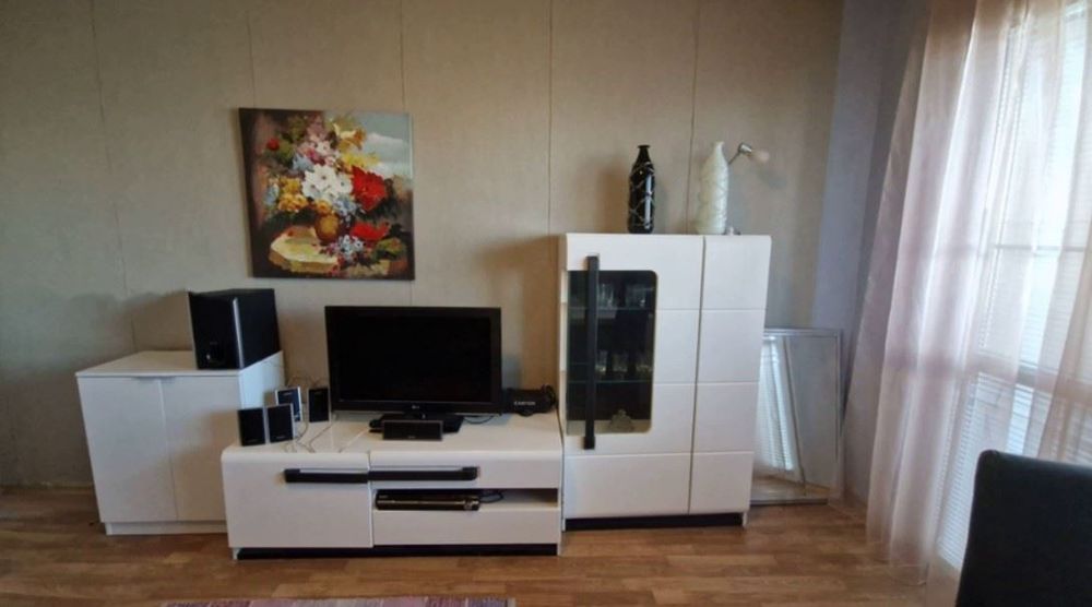 Дава се под наем Двустаен апартамент в София, Бъкстон - 55 кв.м за 648.21 € - Снимка #3