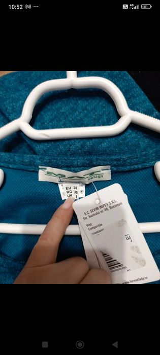 Cardigan elegantcu buzunare Mat Design Nou cu etichetă.