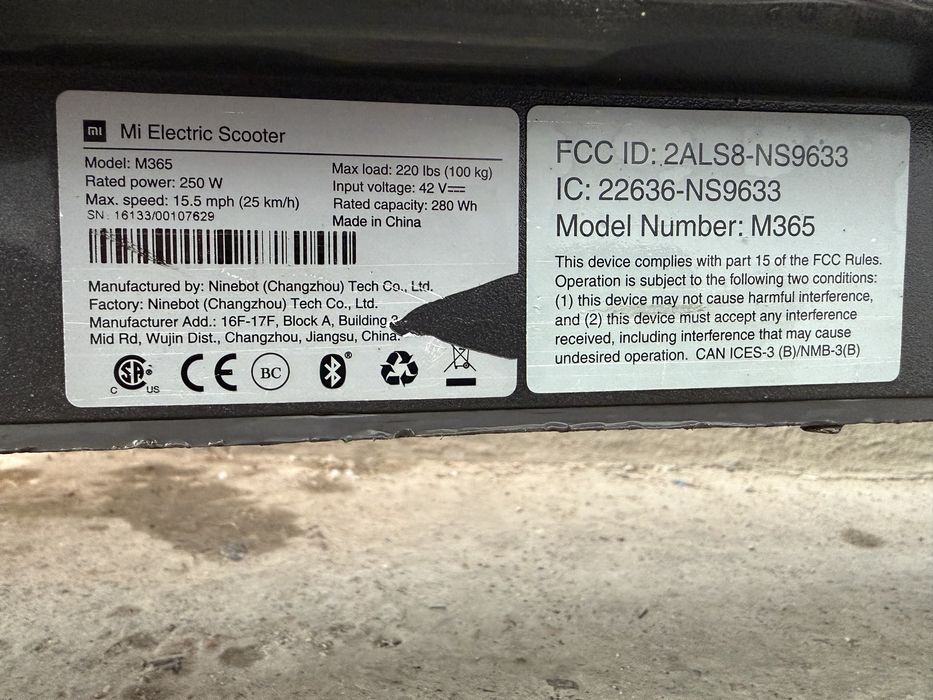 Продам электросамокат M365 XIAOMI
