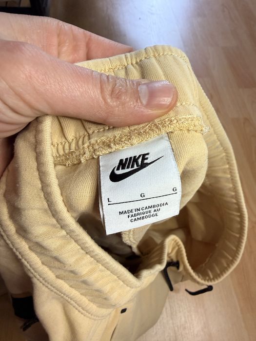Nike Tech Fleece yellow долнище
