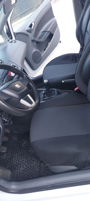 Vând  autoturism Seat Ibiza