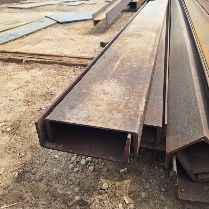 Балка 35 Б1 швеллер 24