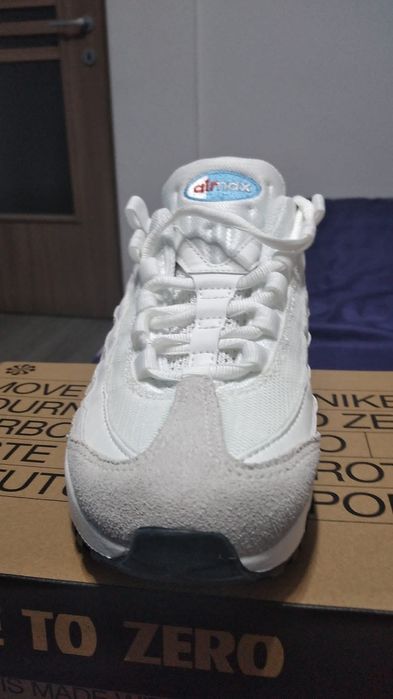 Adidasi Nike  noi