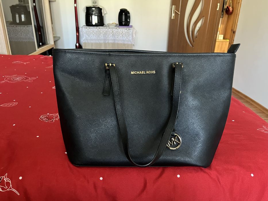 Geanta Michael Kors ORIGINALA, neagra din piele