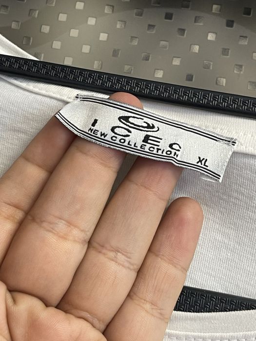Bluza barbati alb cu negru ICEC - marimea XL - stare foarte buna