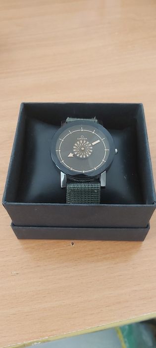 Часы парные наручные продается