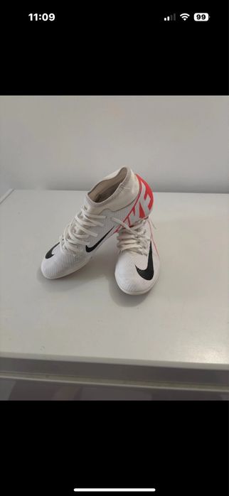 Ghete de fotbal nike
