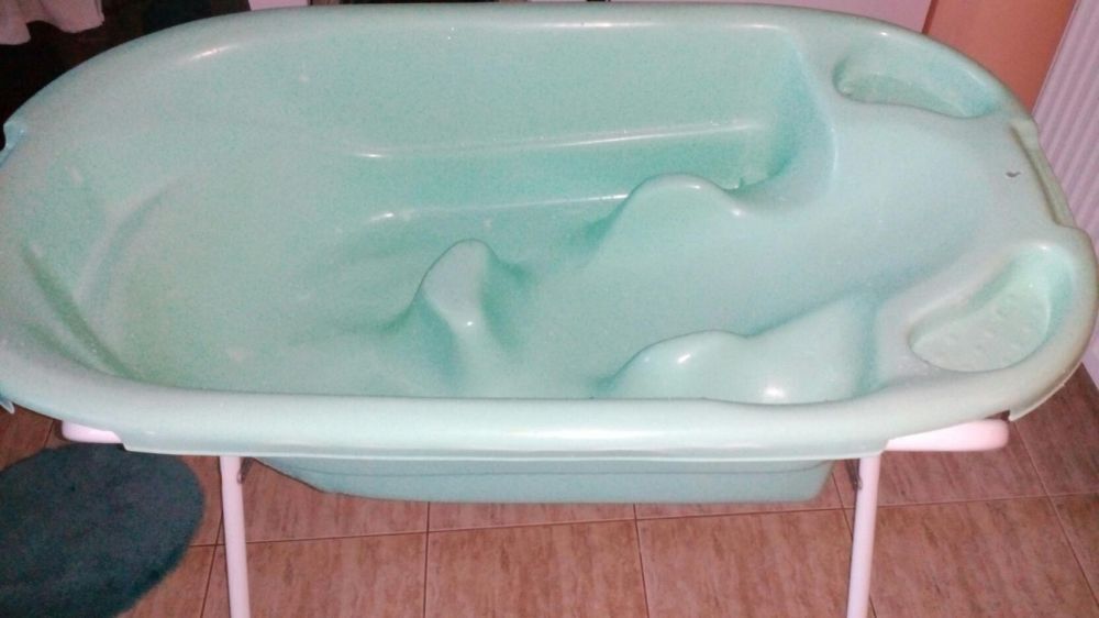 Бебешка ортопедична ваничка със стойка