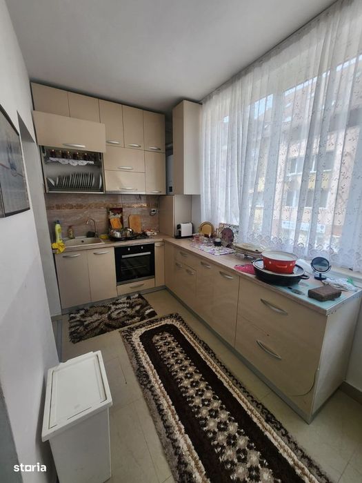 Apartament de vanzare, 57 mp, 3 camere,  zona Porii