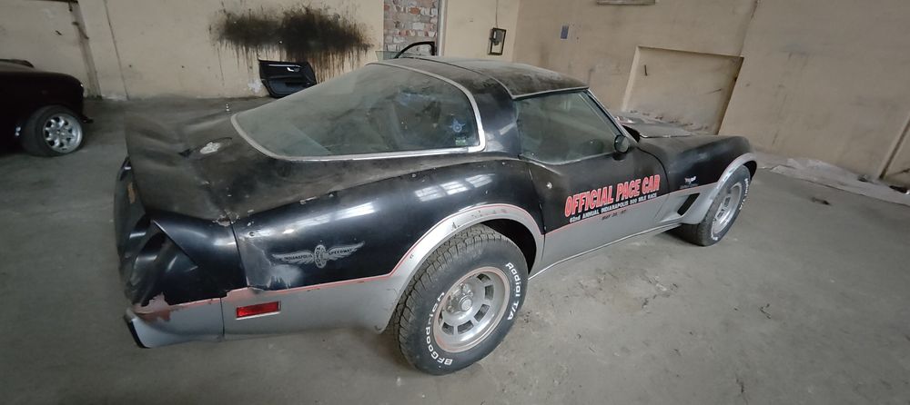 Vând Corvette C3 1978 Pace car