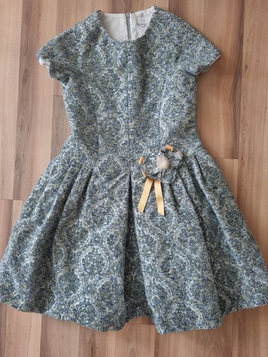 Праздничное платье размер 152