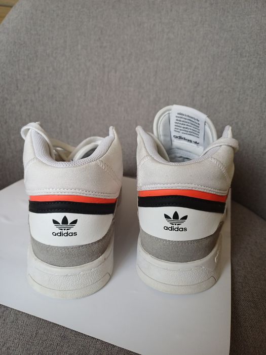 Високи маратонки Adidas