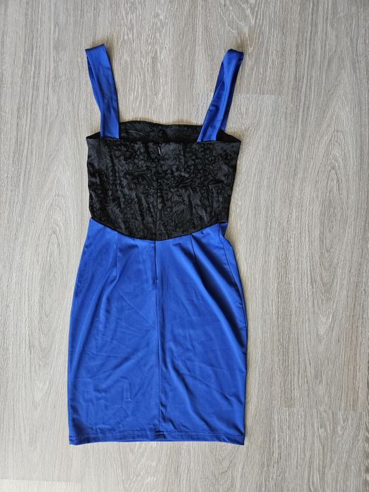 Тъмно синя официална рокля