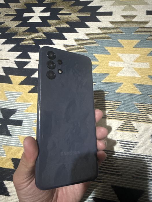 продам телефон Samsung A13