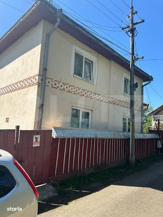 Casa ultracentrala , 200mp, teren 450 mp , Radauti