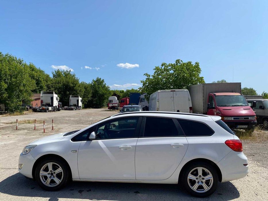 Opel Astra J 1.3 CDTI – 2011 – Foarte Economică – 2.999€