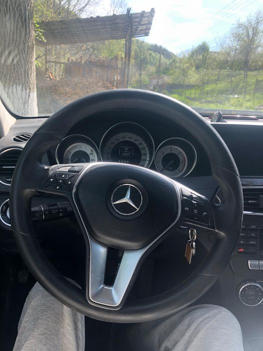MERCEDES-BENZ CLK-Class 2012 — imagine 4