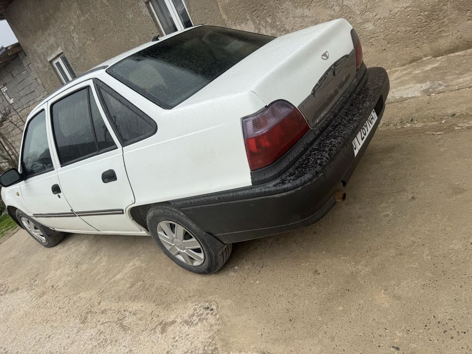 Nexia 1 metani bor 1998 yil