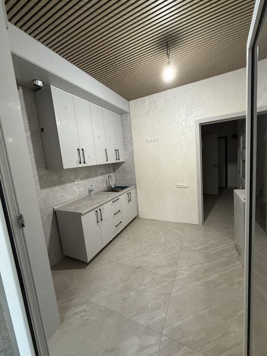 Продается 2х комнатная кварт локация Хосарой Океан 4 этаж кадастр есть