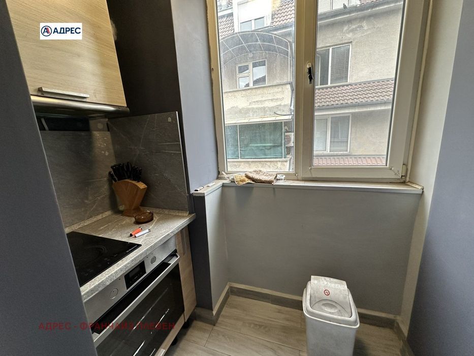 Продава се Едностаен апартамент в Плевен, Широк център - 50 кв.м за 2200 €/кв.м - Снимка #3