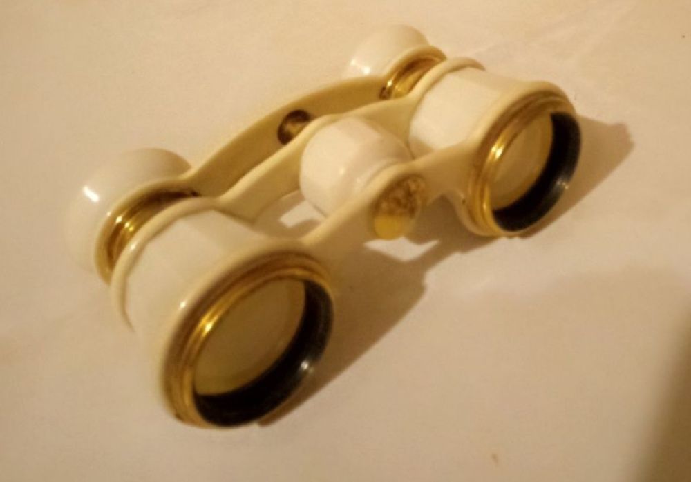 Бинокль советский