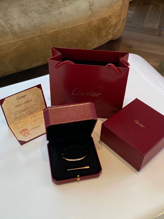 Браслеты люкс качества