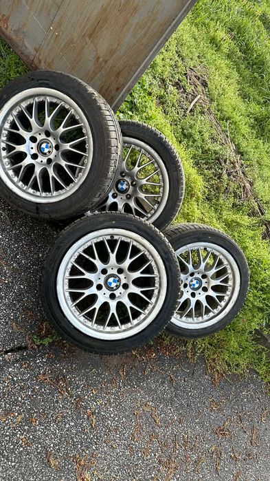 Джанти BBS с чисто нови зимни гуми 225/45/17