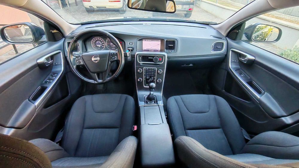 Volvo v60 D2 1.6 D 114 cp 2013