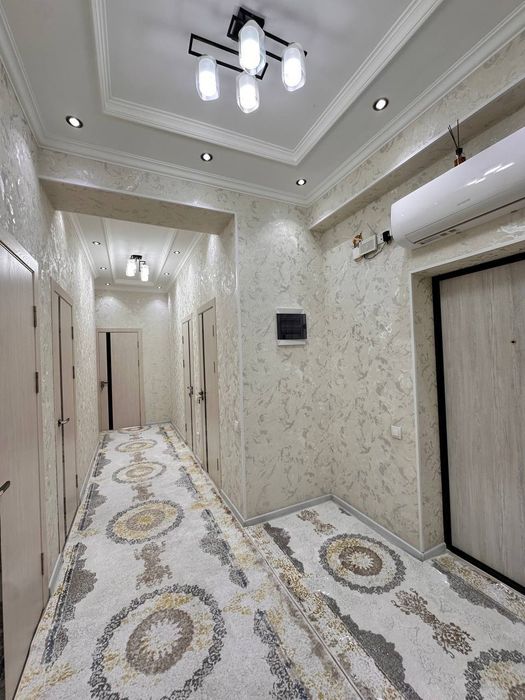 Байналминал 4/4/7.98м2 Срочно Продам квартиру