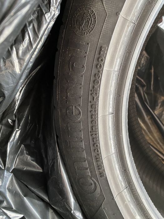 Пара 215/45/17 Continental