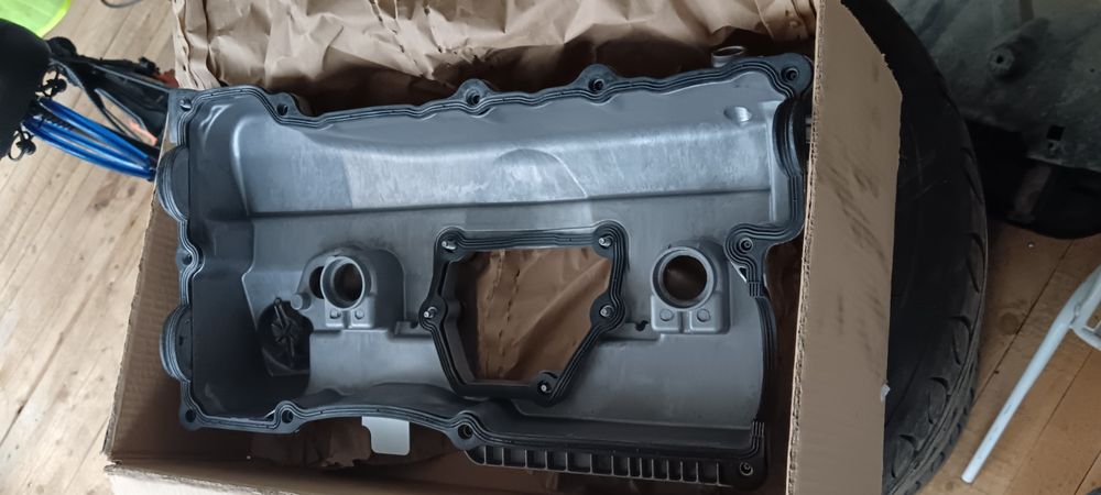 Алуминиев капак на клапаните BMW БМВ  3та 
N42B18/20