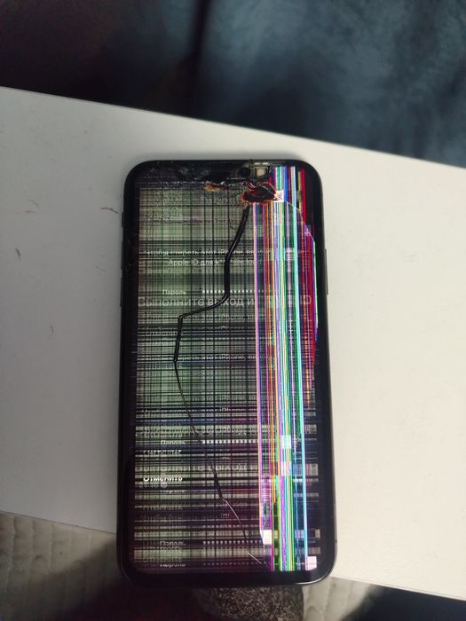 Продаю аифон х на запчясть