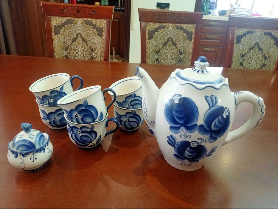 посуда сервировочная Гжель